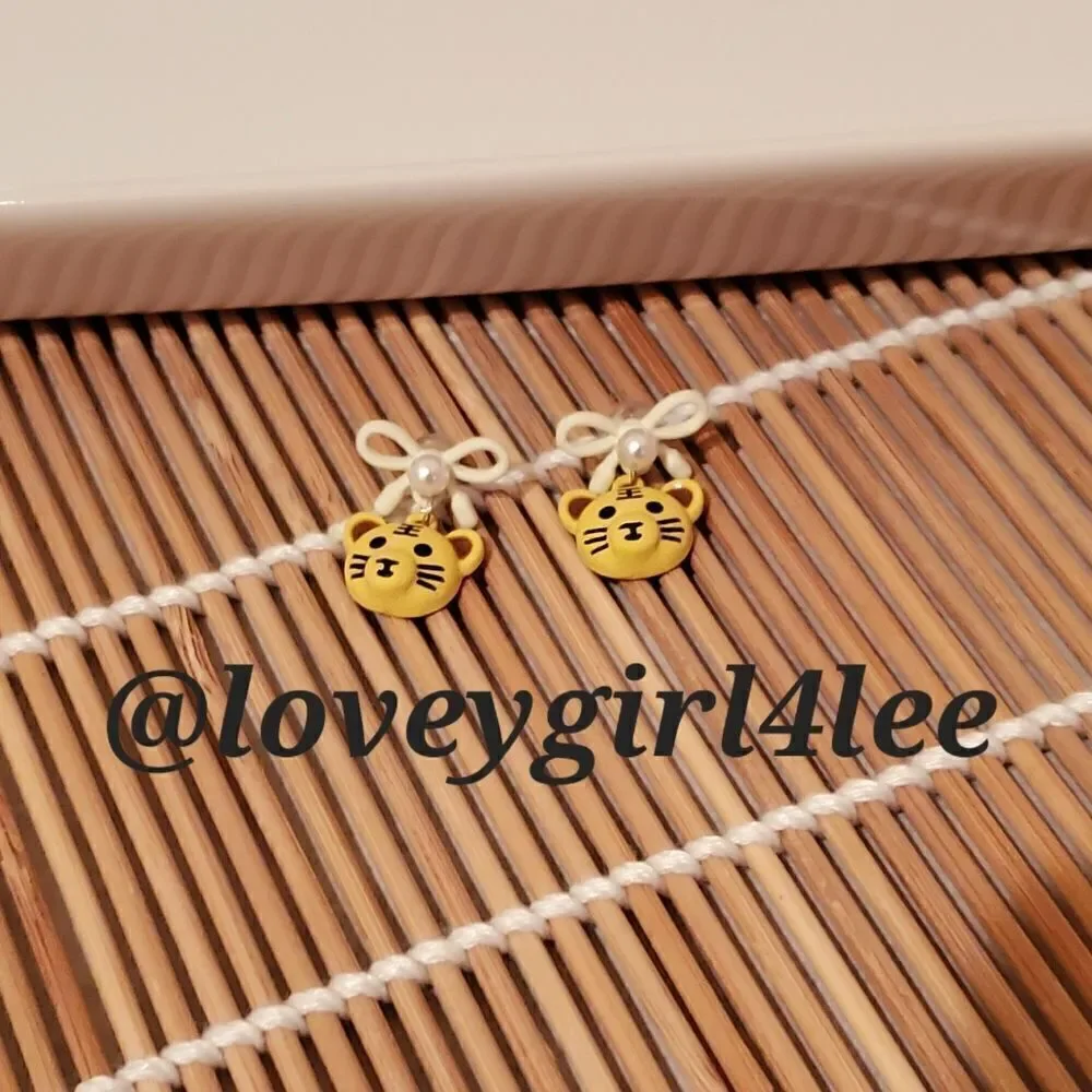 Tiger Pride Petite Earrings | New